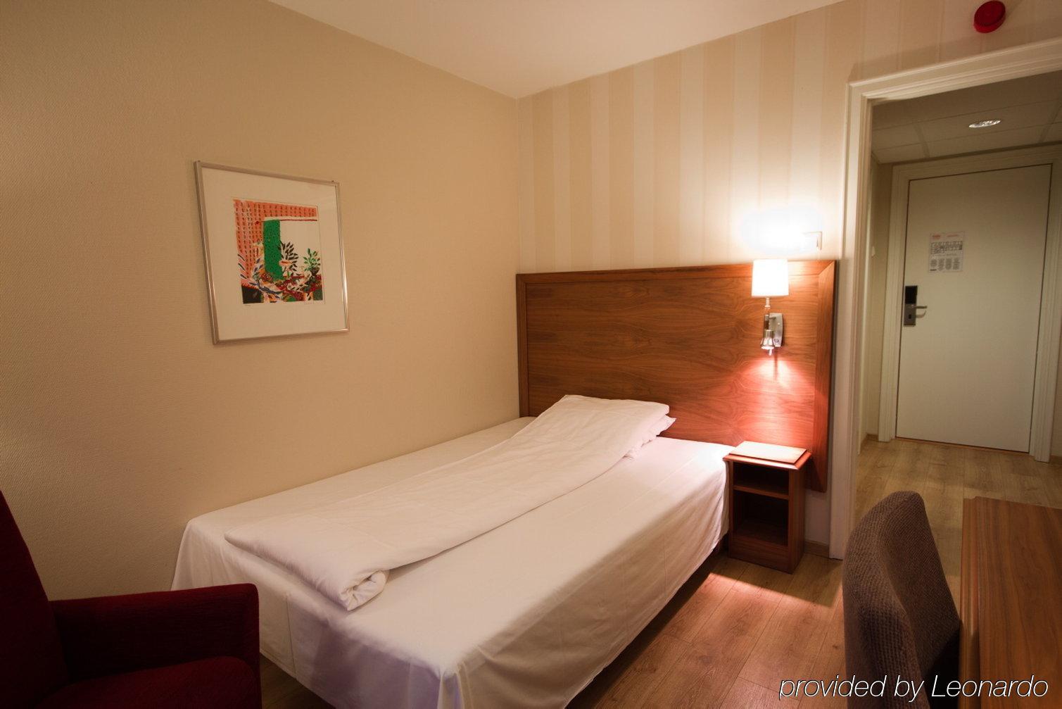 Thon Partner Hotel Backlund Левангер Экстерьер фото