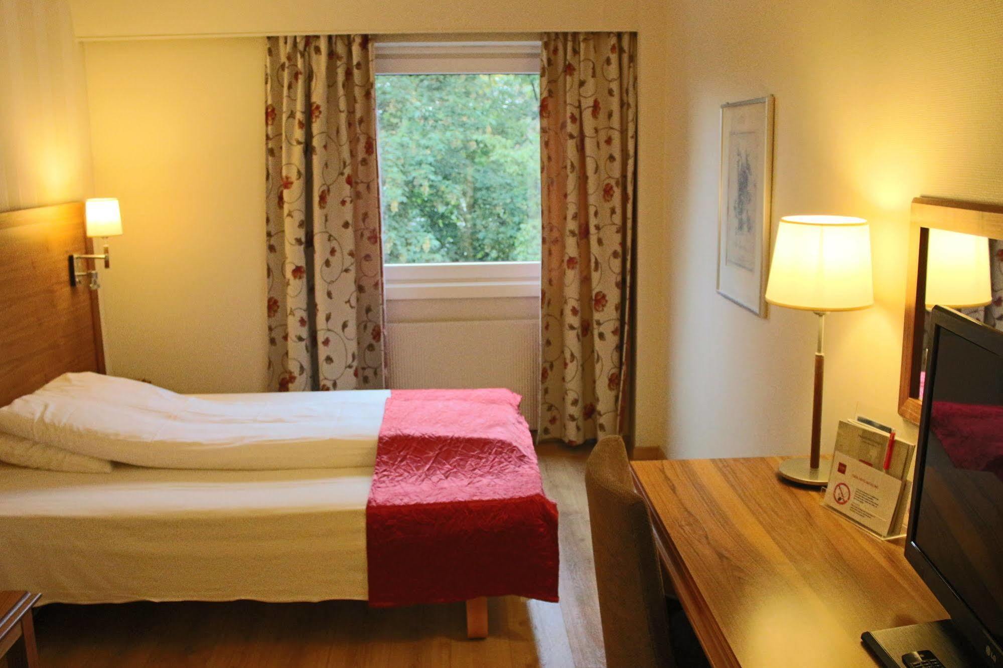 Thon Partner Hotel Backlund Левангер Экстерьер фото